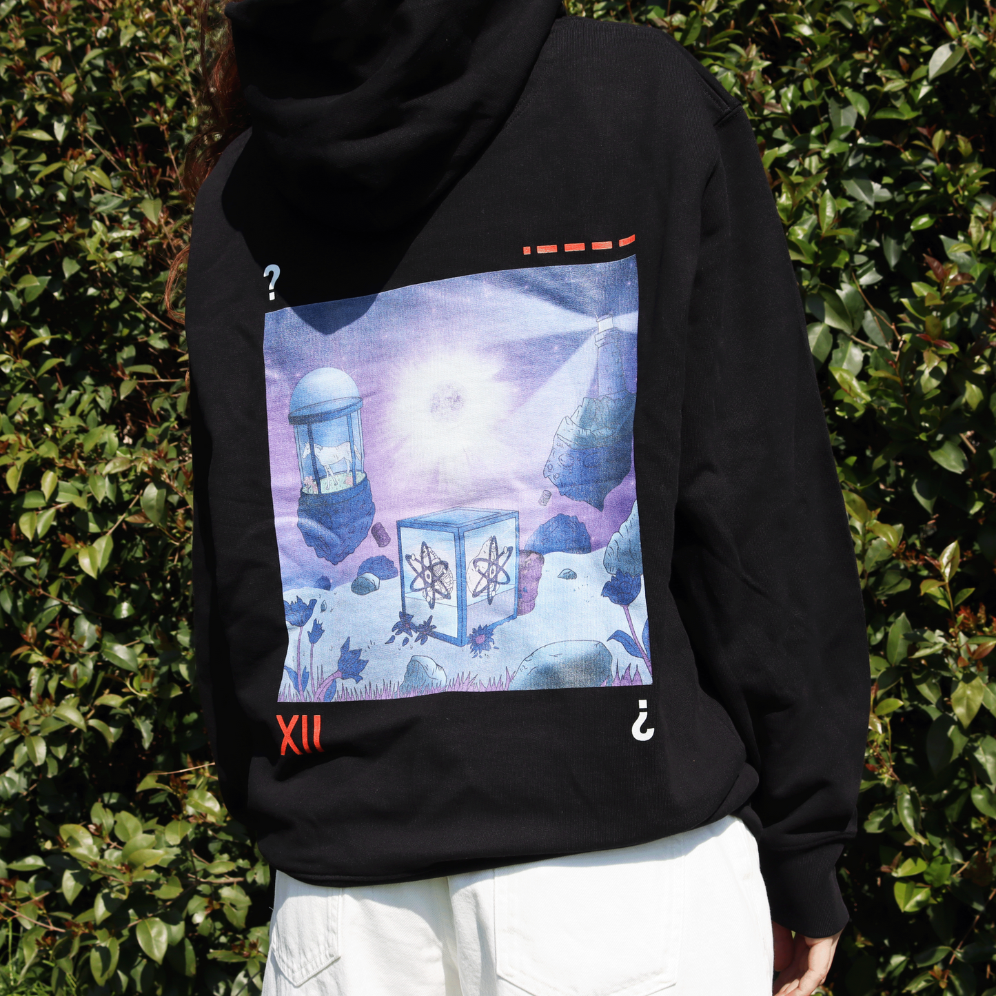 Pamuklu Hoodie | • – – – – /  XII